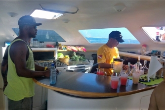 Roatan Luxury Sailing Catamaran Cruise